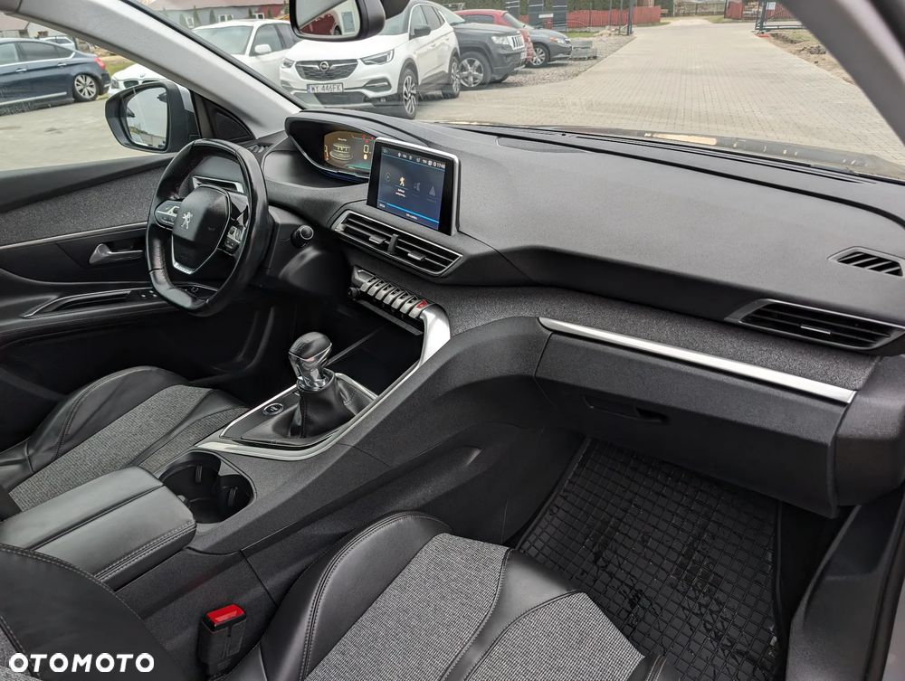 Peugeot 3008 PureTech 130 Stop & Start GPF Allure - 33