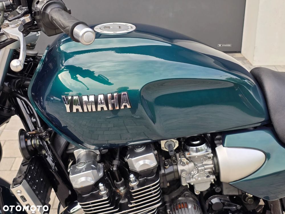 Yamaha XJR - 34