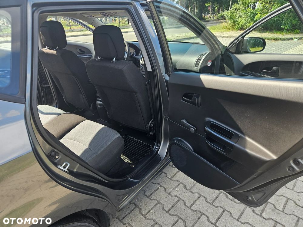 Kia Ceed 1.6 Comfort + - 16