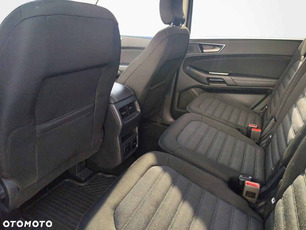 Ford S-Max - 12