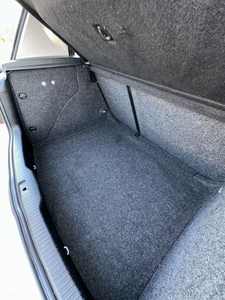 Volkswagen Golf 2.0 Highline - 19