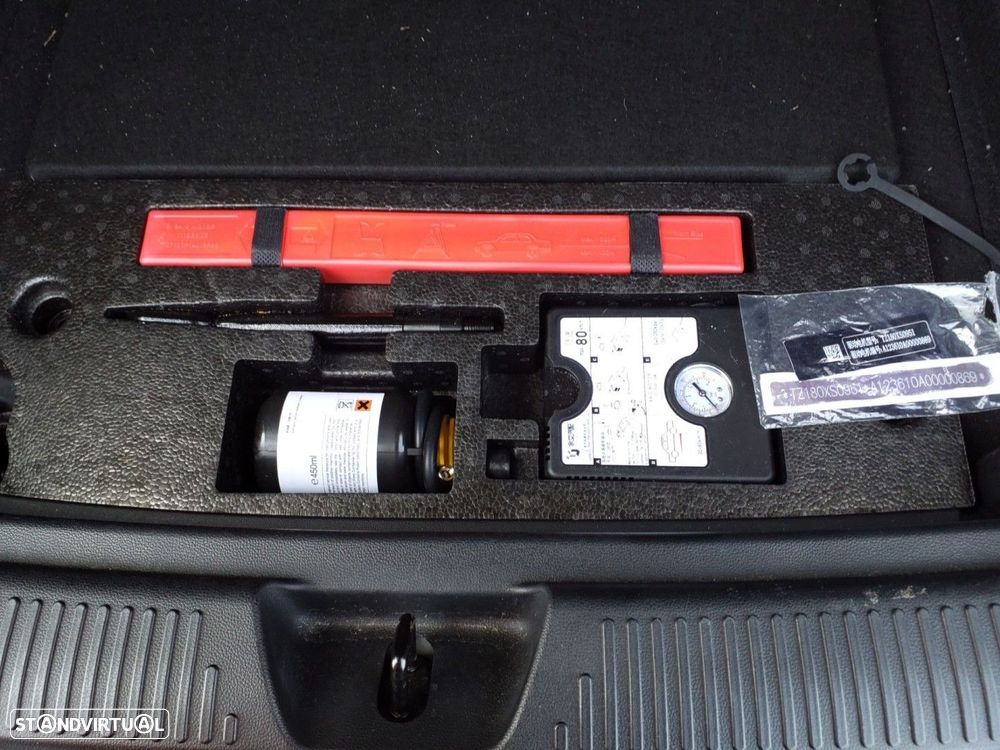 MG MG4 64 kWh Luxury - 9