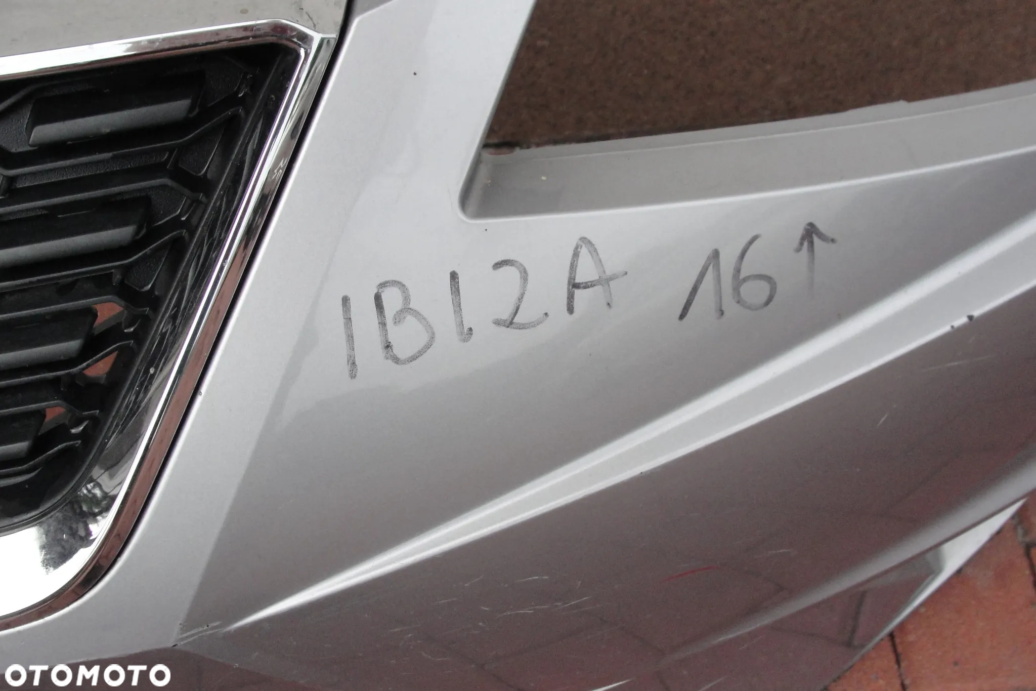 ZDERZAK PRZÓD SEAT IBIZA 5 V 2016-   4x PDC - 7