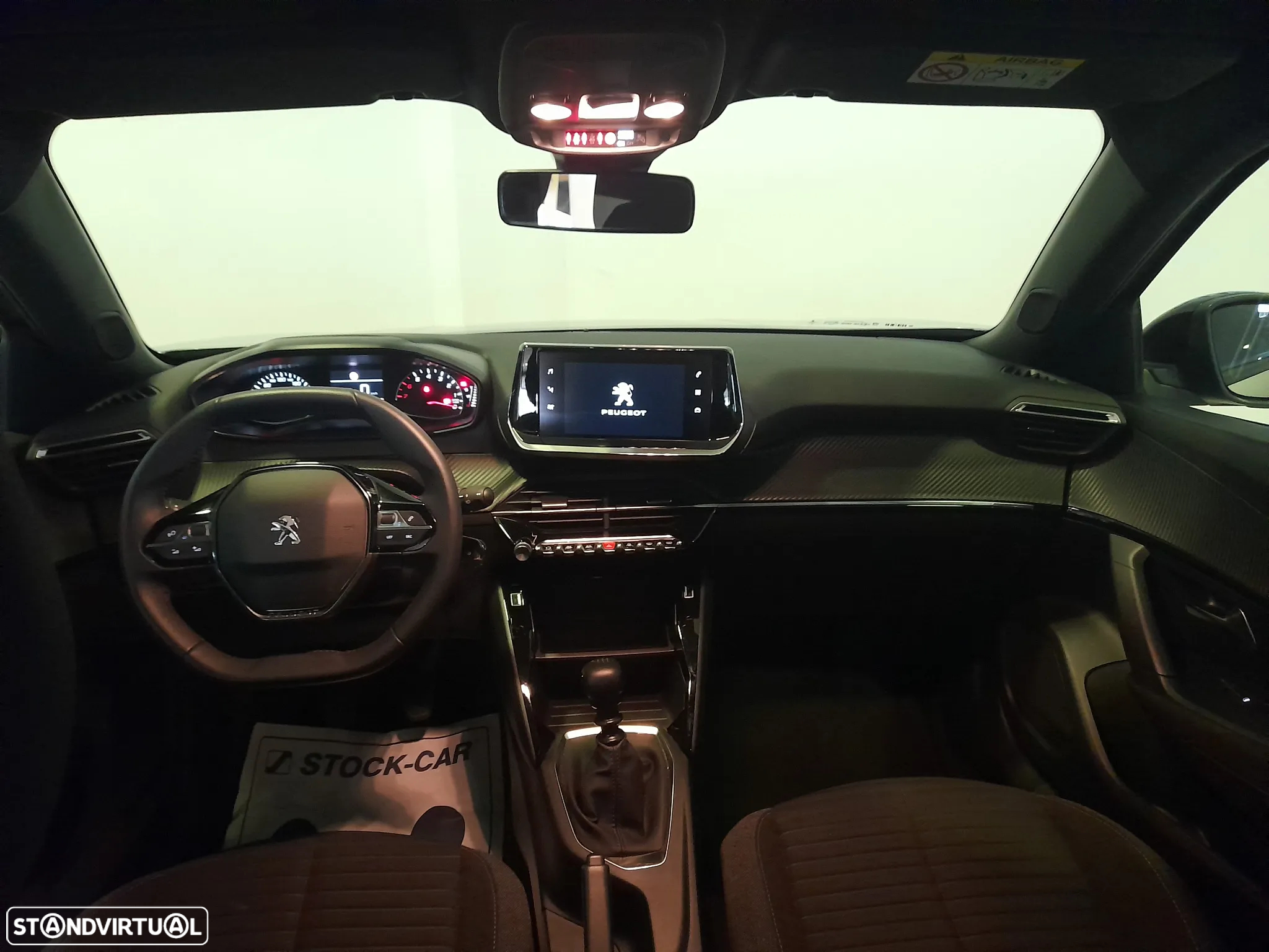 Peugeot 2008 1.2 PureTech Active - 8