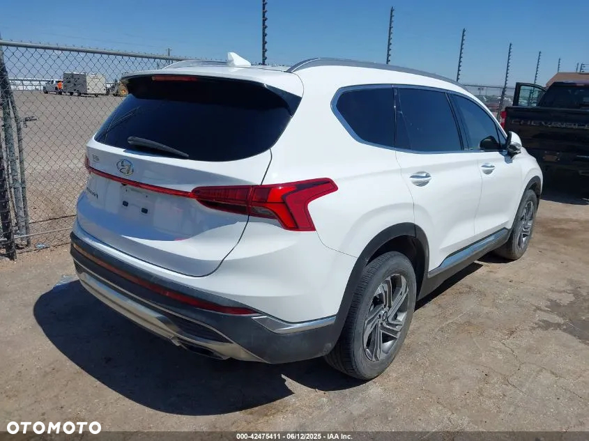 Hyundai Santa Fe - 4