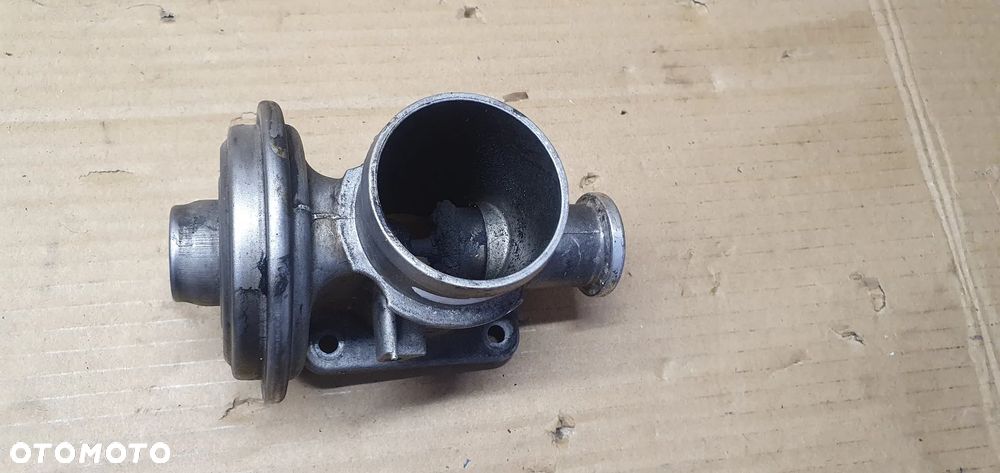 Zawór EGR BMW 3 5 E46 E39 2.0D 3.0D 7785452 - 4