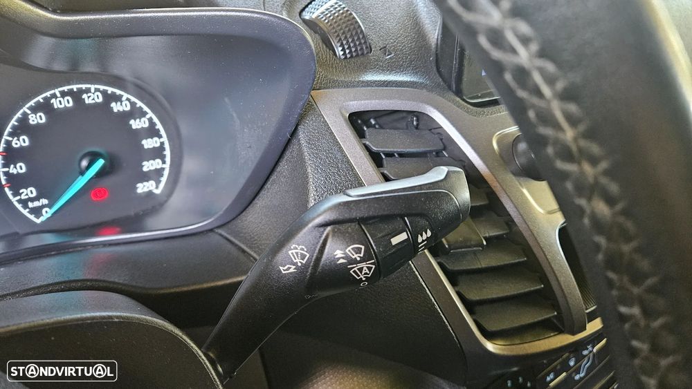 Ford Transit Connect Automática 3Lugares - 16