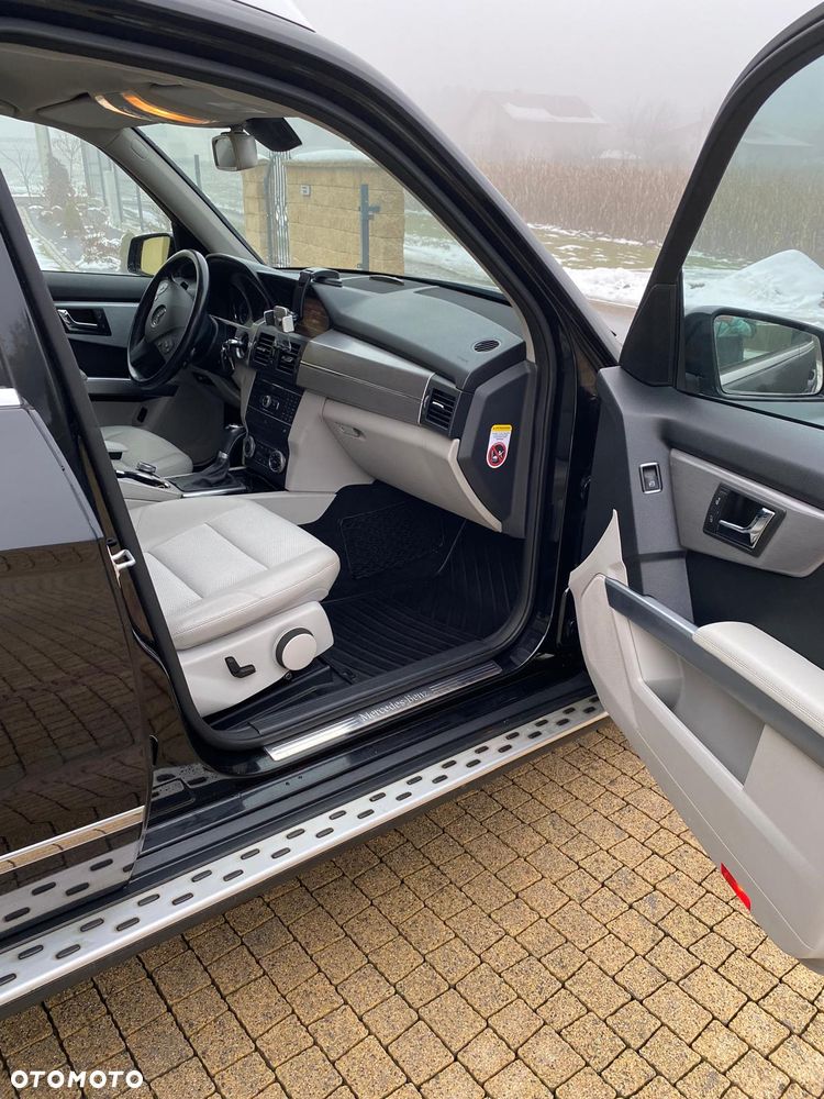 Mercedes-Benz GLK - 11
