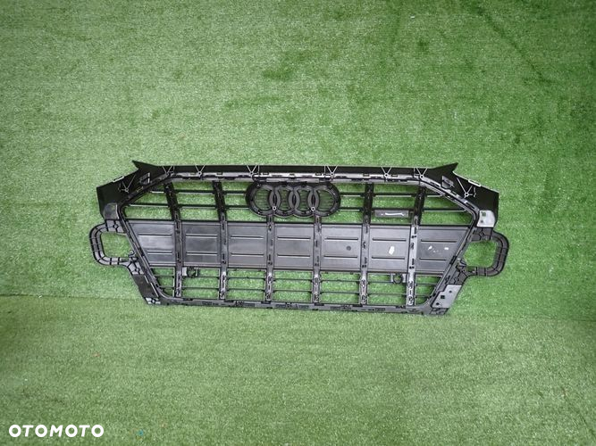 AUDI A4 B9 ALLROAD LIFT 19- atrapa grill 8W0853651DP - 9