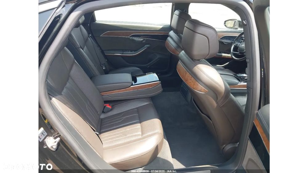 Audi A8 - 11