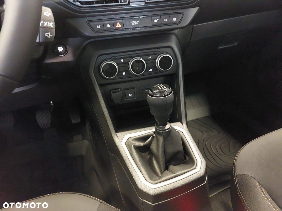 Dacia Sandero - 11