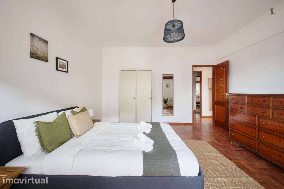 Quarto - localizado em Entrecampos Lisbon - Grande imagem: 4/32
