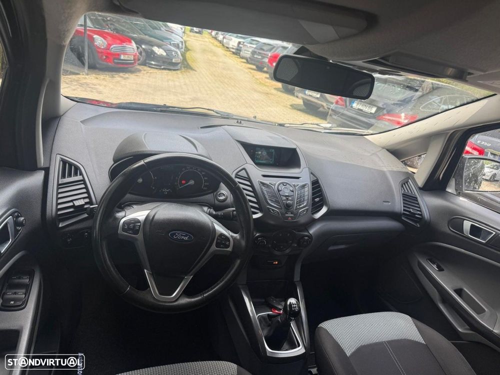 Ford EcoSport 1.5 TDCi Titanium - 8