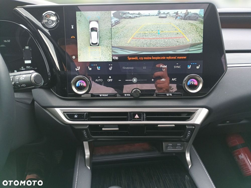 Lexus RX 450h+ F Sport Design - 19