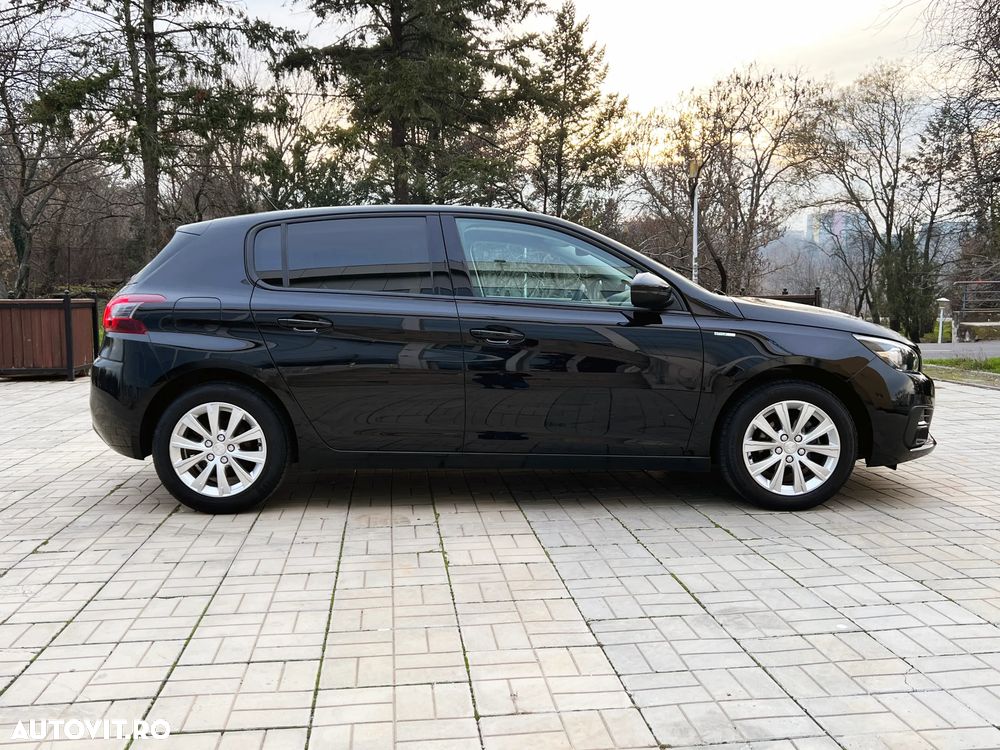 Peugeot 308 PureTech 110 Stop & Start Style - 11