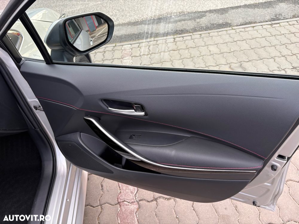 Toyota Corolla 1.8 HSD Exclusive interior Negru - 7
