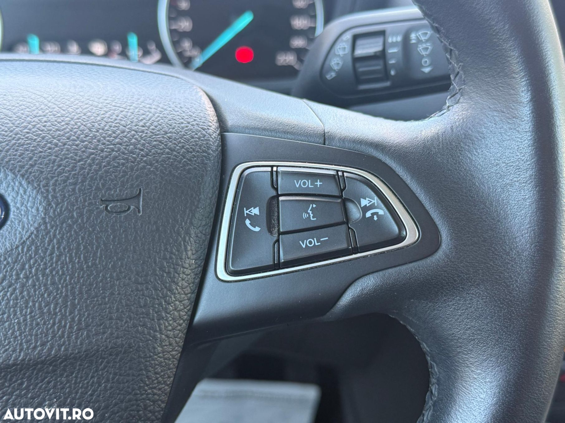 Ford EcoSport - 18