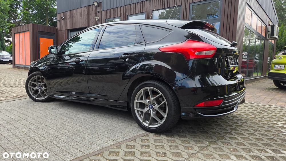 Ford Focus 2.0 TDCi ST-2 - 4