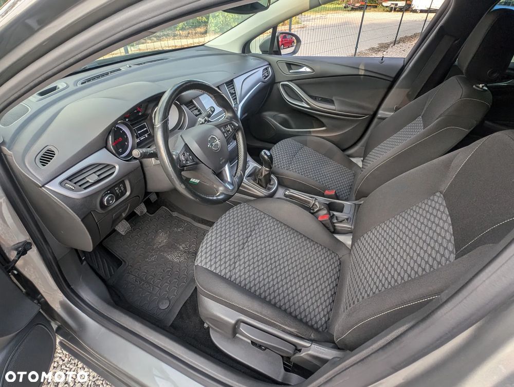 Opel Astra 1.4 Turbo Edition - 9