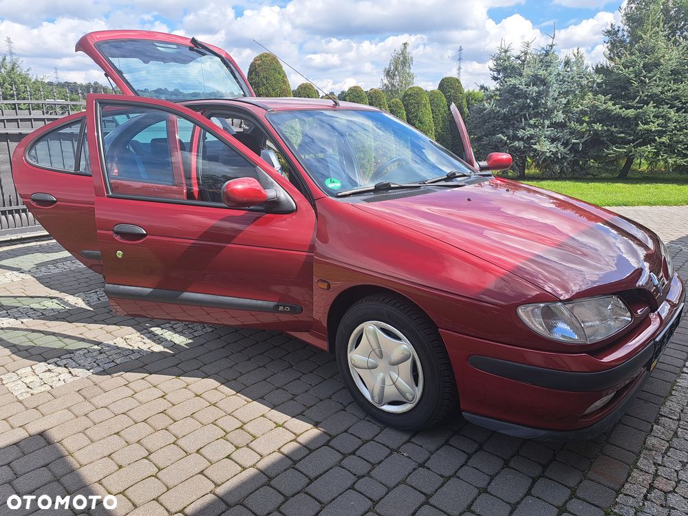 Renault Megane 2.0 RT - 20