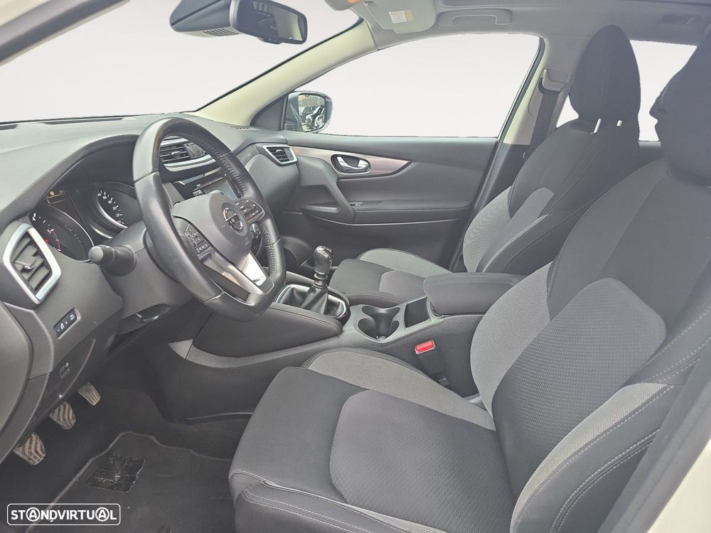 Nissan Qashqai 1.5 dCi N-Connecta - 9