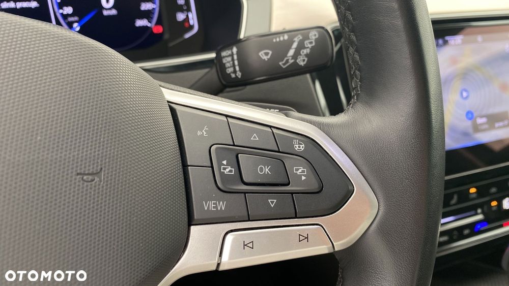 Volkswagen Passat - 26