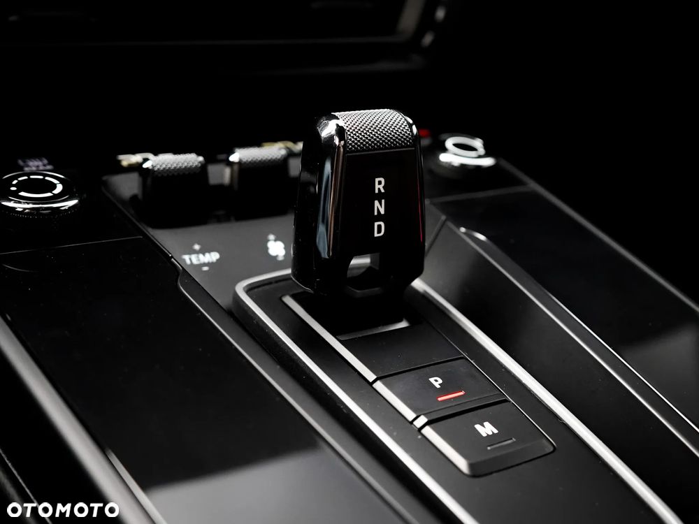 Porsche 911 Carrera GTS - 18