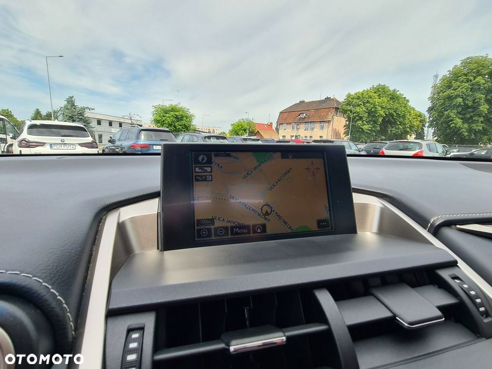 Lexus NX 300h Prestige AWD - 13