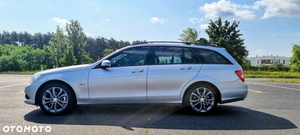 Mercedes-Benz Klasa C 200 CDI DPF BlueEFFICIENCY Special Edition - 23