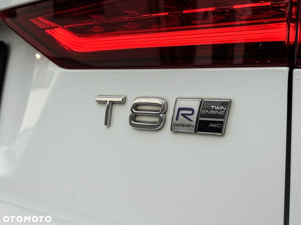 Volvo V60 T8 AWD Recharge Geartronic RDesign - 23