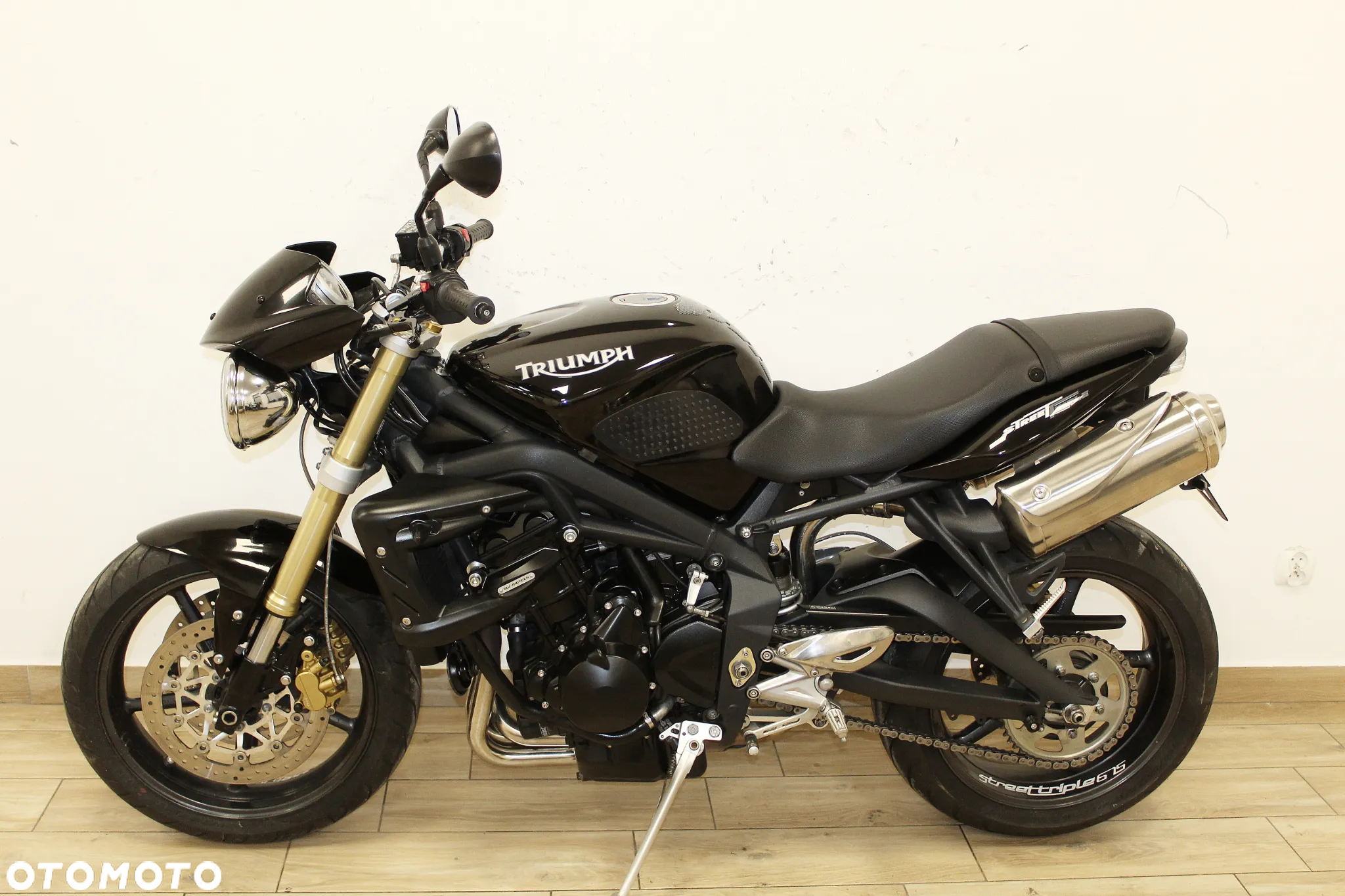 Triumph Street Triple - 5