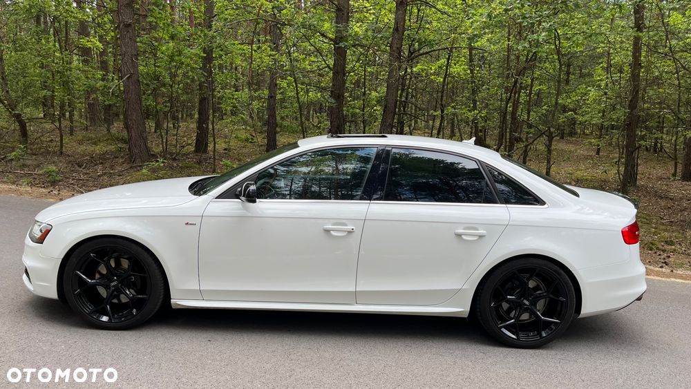 Audi A4 Limousine - 14