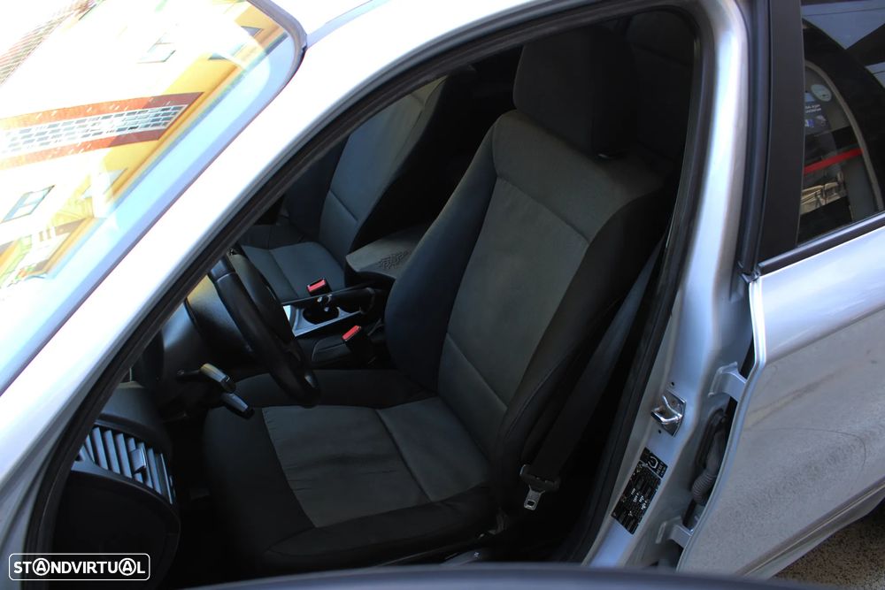 BMW 118 d - 23