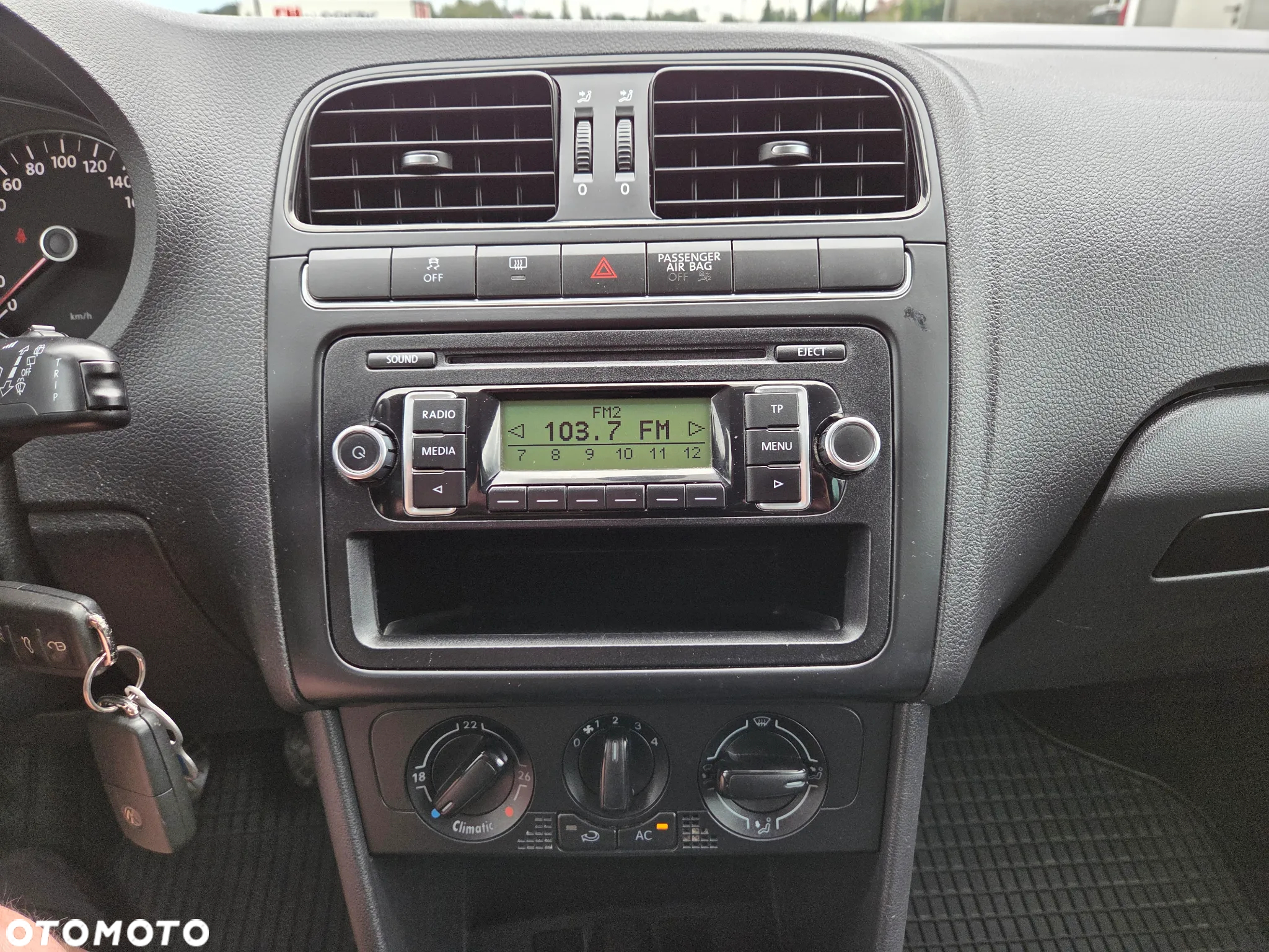 Volkswagen Polo 1.2 Entry - 25