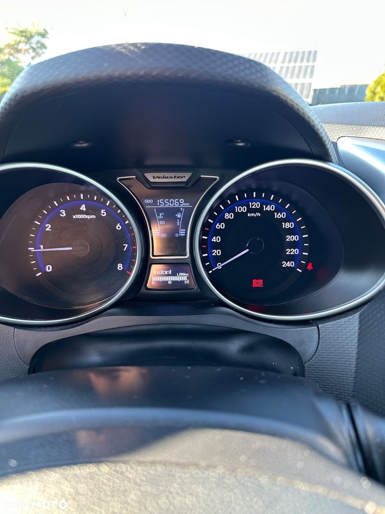 Hyundai Veloster 1.6 Premium - 8