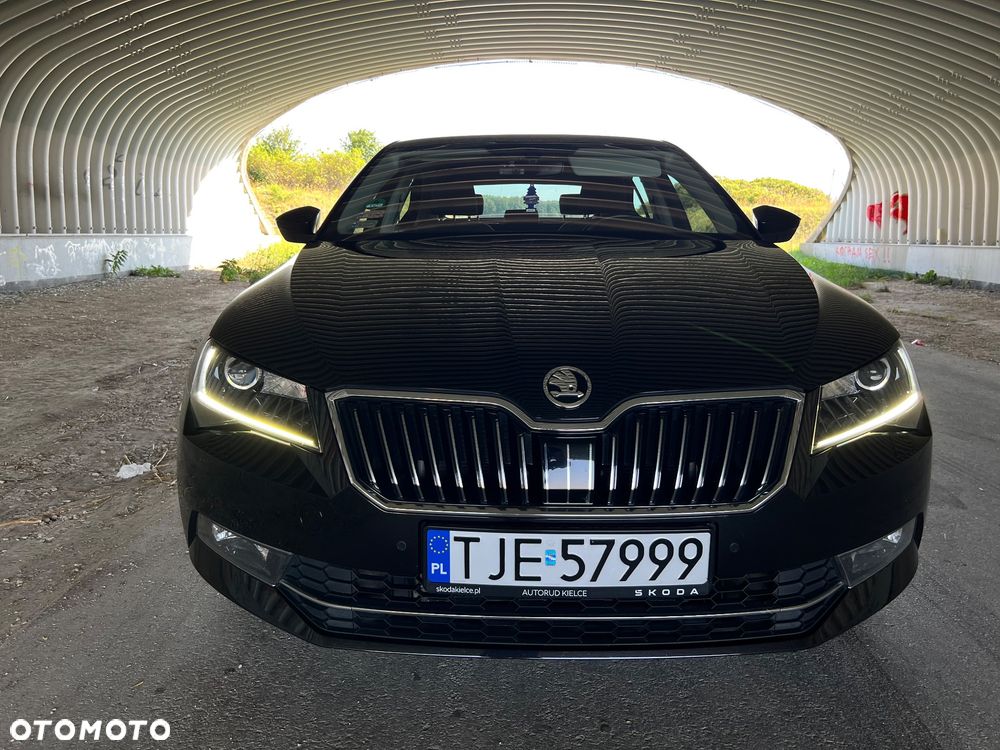 Skoda Superb 2.0 TSI Active DSG - 1