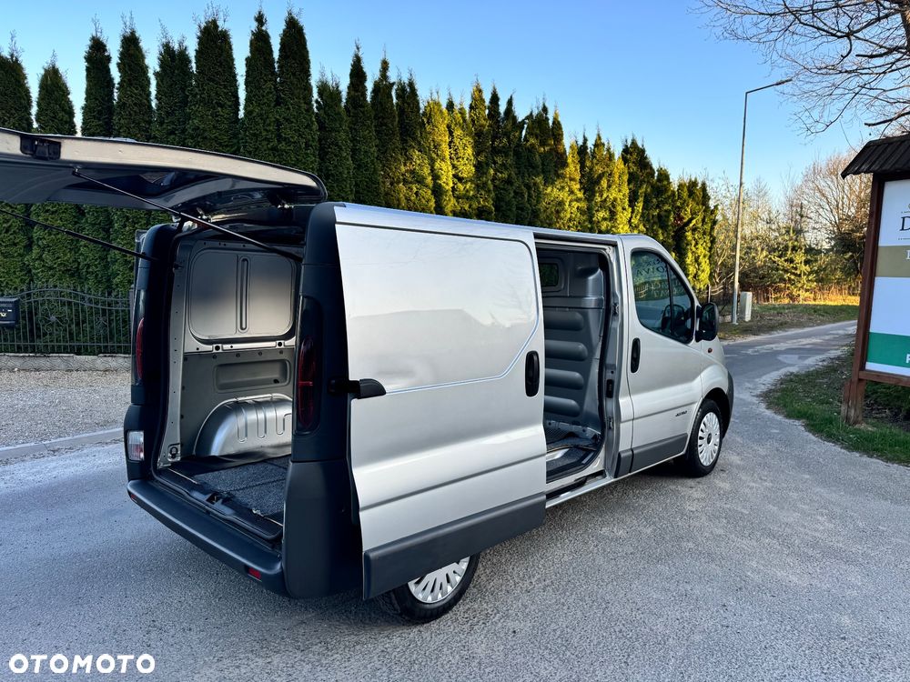 Renault Trafic - 30