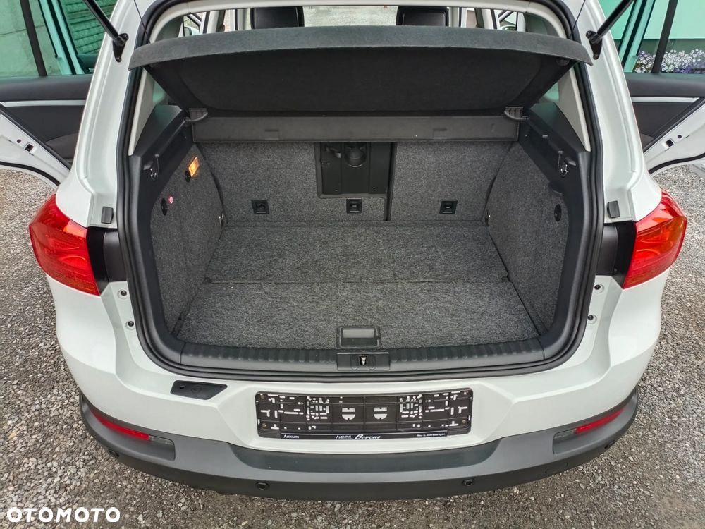 Volkswagen Tiguan 2.0 TDI DPF 4Motion BlueMotion Technology Cup Sport & Style - 25