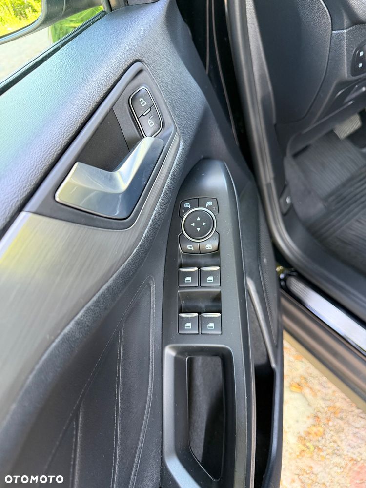 Ford Focus - 10