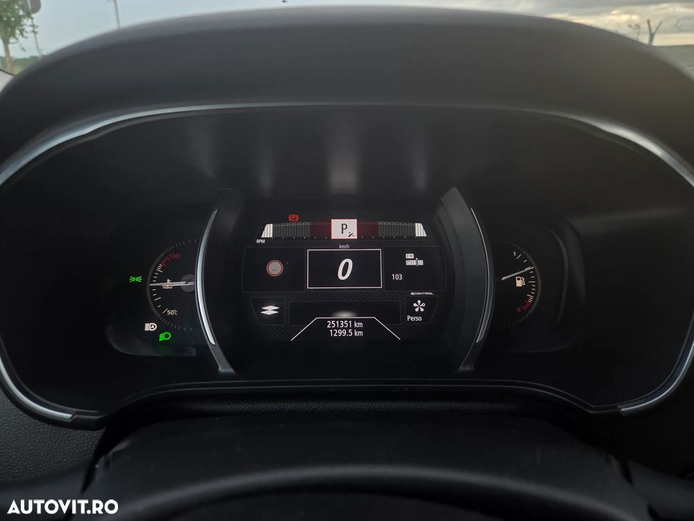 Renault Megane - 7