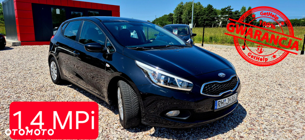 Kia Ceed 1.4 CVVT Dream Team Edition