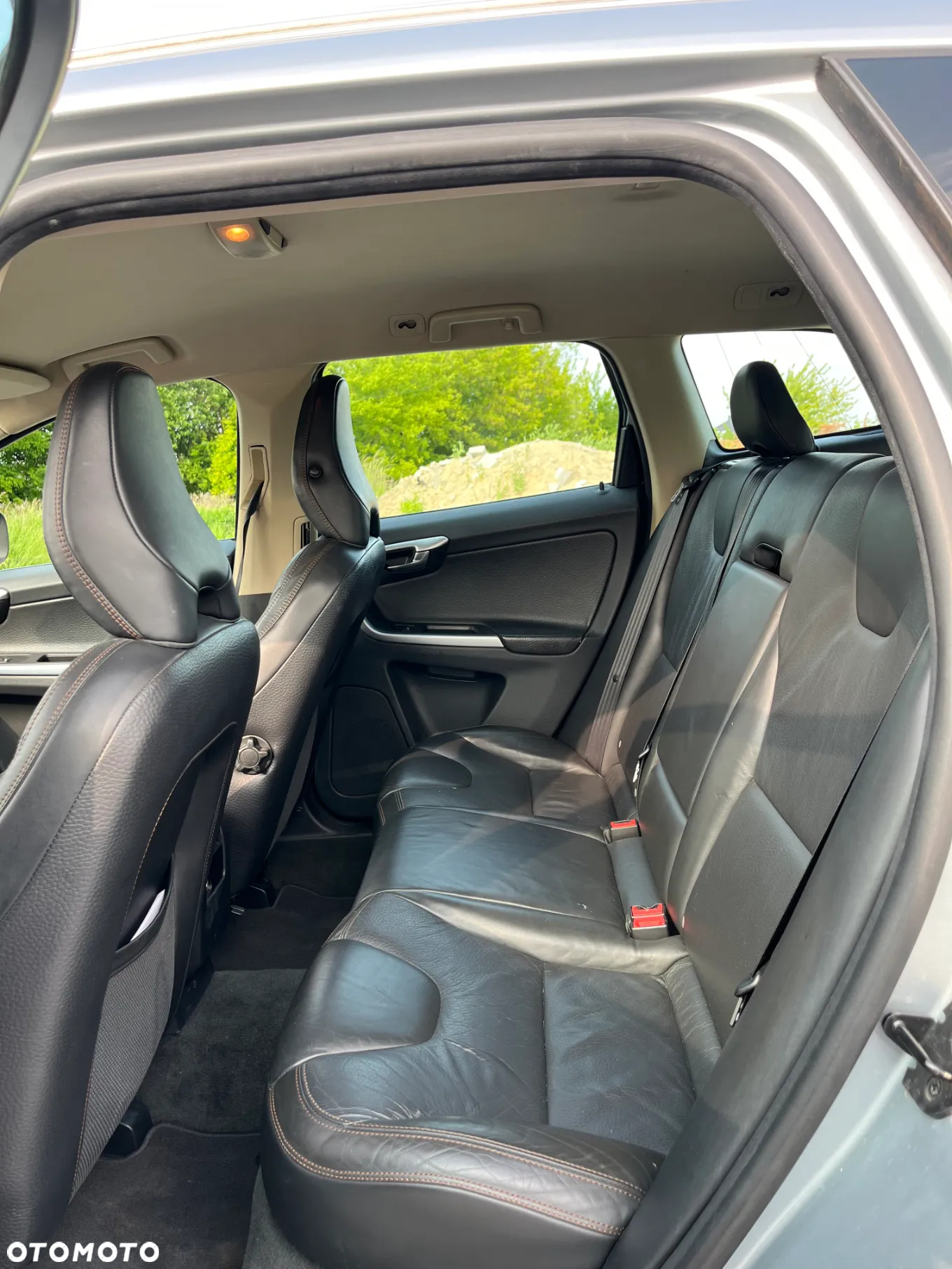 Volvo XC 60 D5 AWD - 10
