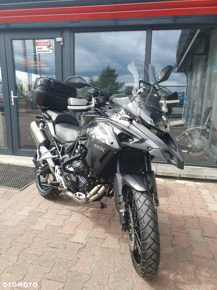 Benelli TRK 502X - 25