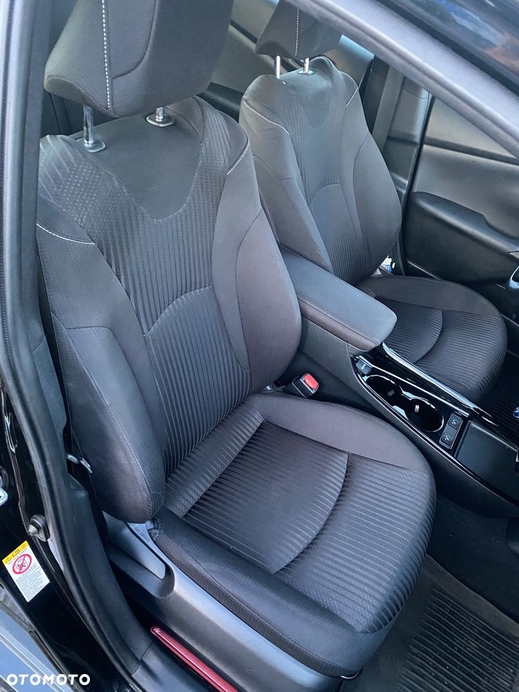 Toyota Prius - 23