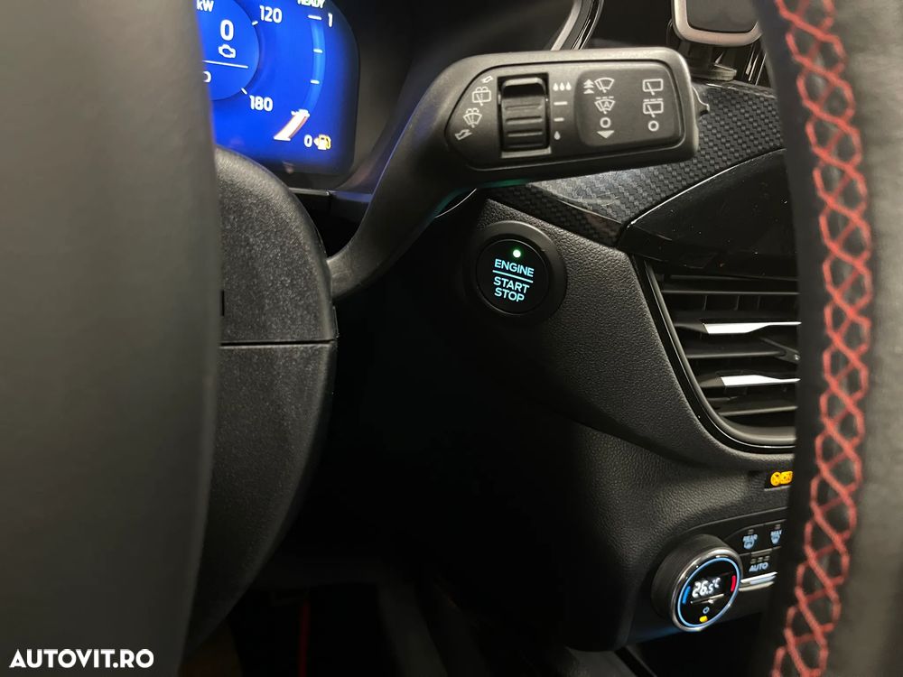 Ford Kuga 2.5 Duratec PHEV ST-LINE - 26