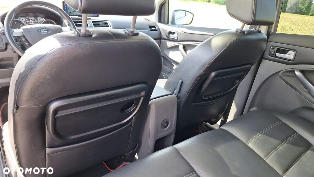Ford Kuga 2.0 TDCi 4WD Titanium Plus - 13