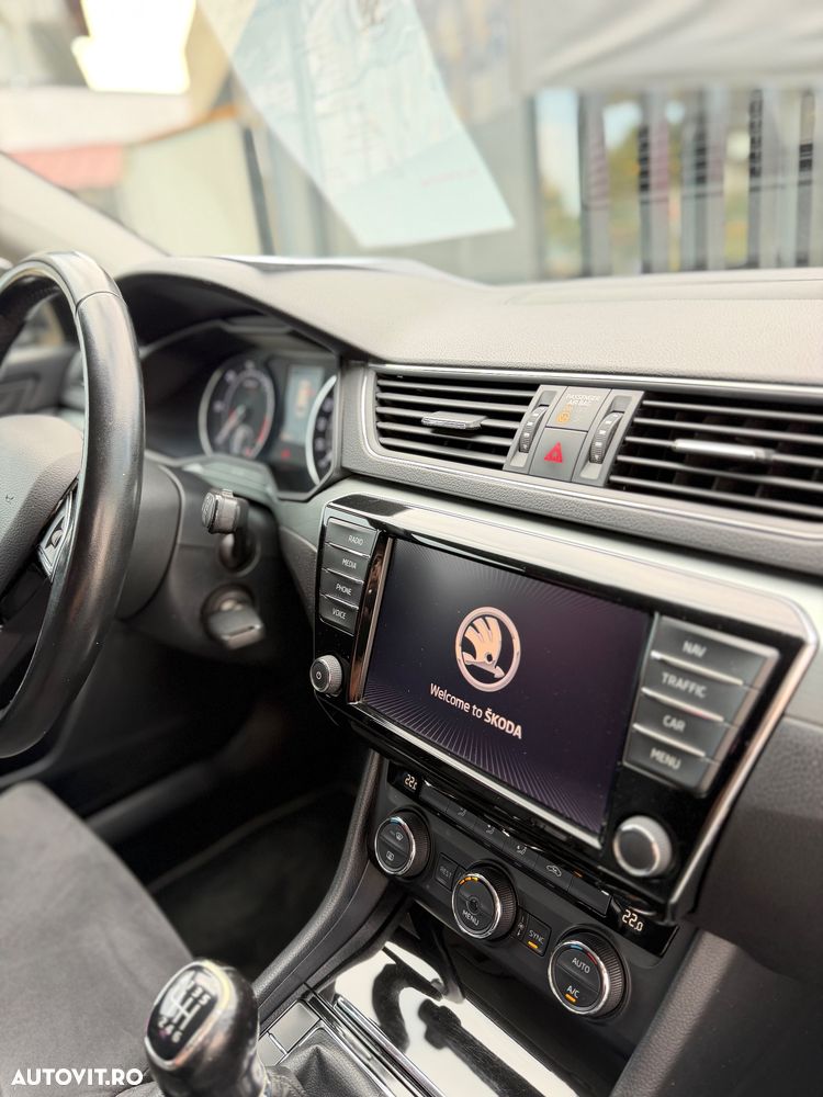 Skoda Superb 2.0 TDI Style - 5