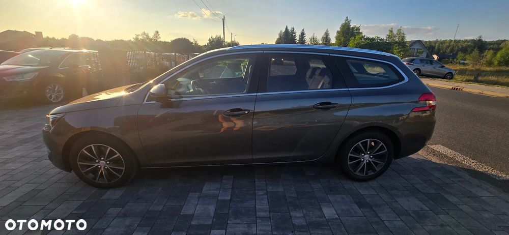 Peugeot 308 BlueHDi 150 Automatik Stop & Start Allure - 4
