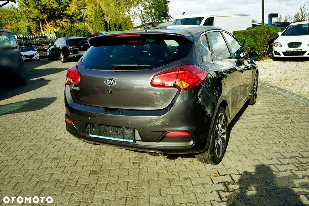 Kia Ceed - 6