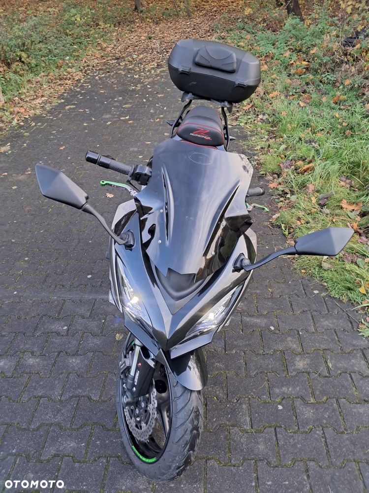 Kawasaki Ninja 1000 SX - 13